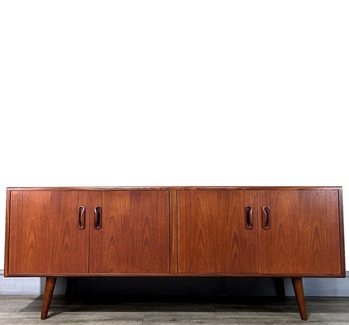 Fabulous mid century teak low - mid,